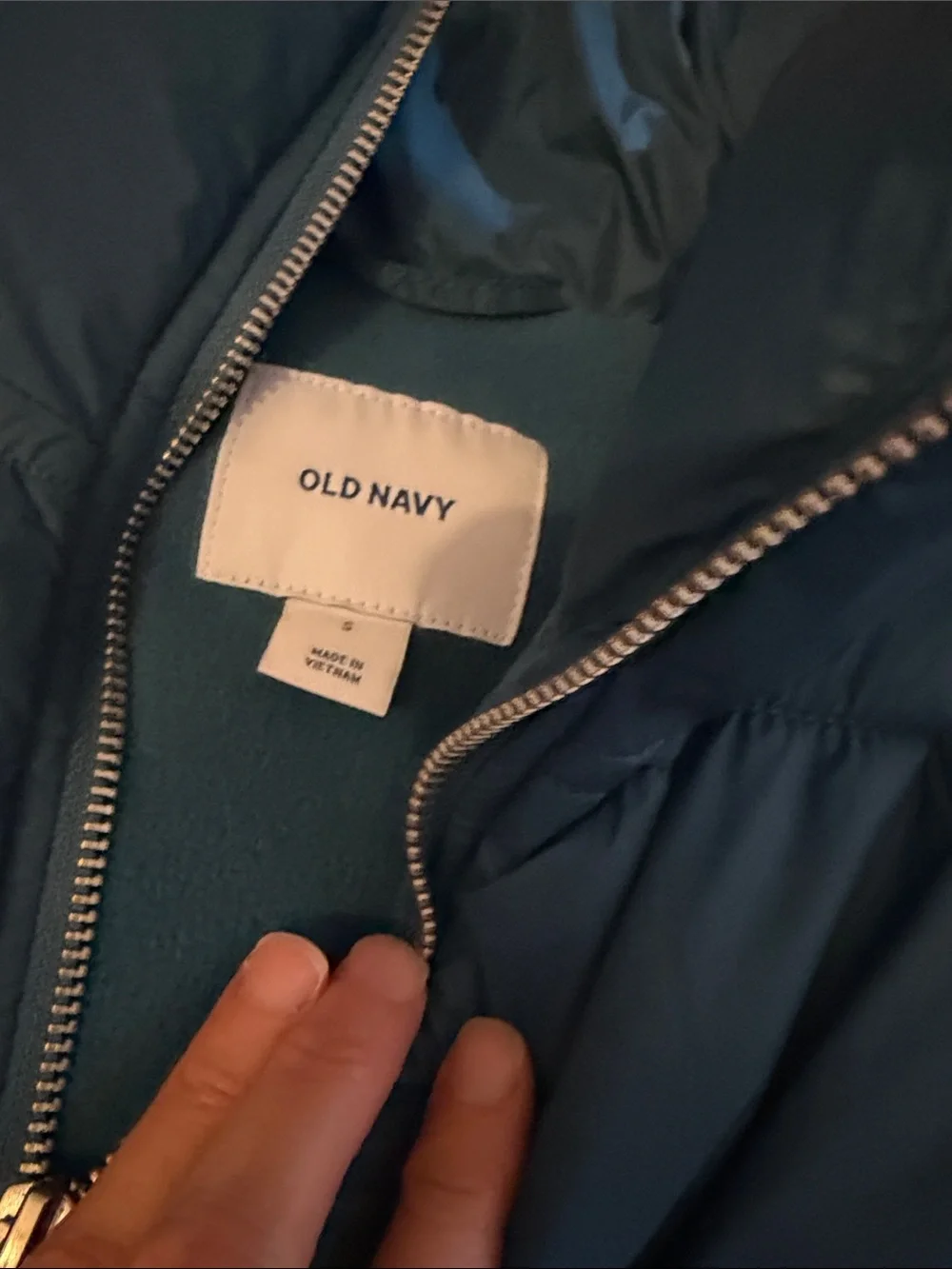 Old Navy Teal & Burgundy women Puffer Vests - Picture 5 of 5